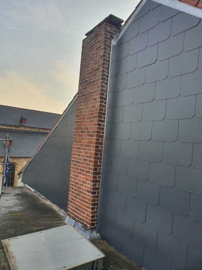 gevelbekleding met leien